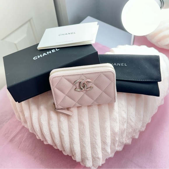 Chanel Pink Quilted Wallet - Picture 9 of 13